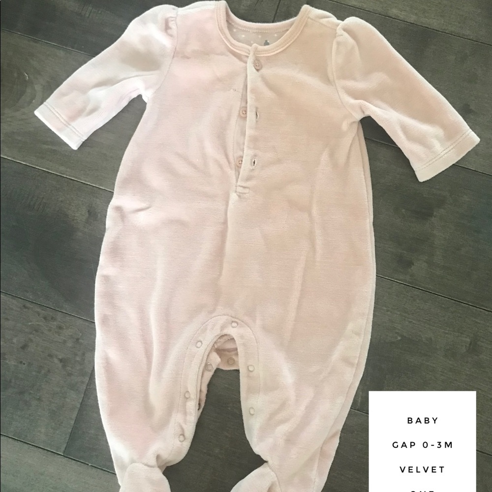 Baby gap and Hannah Anderson 0-3m